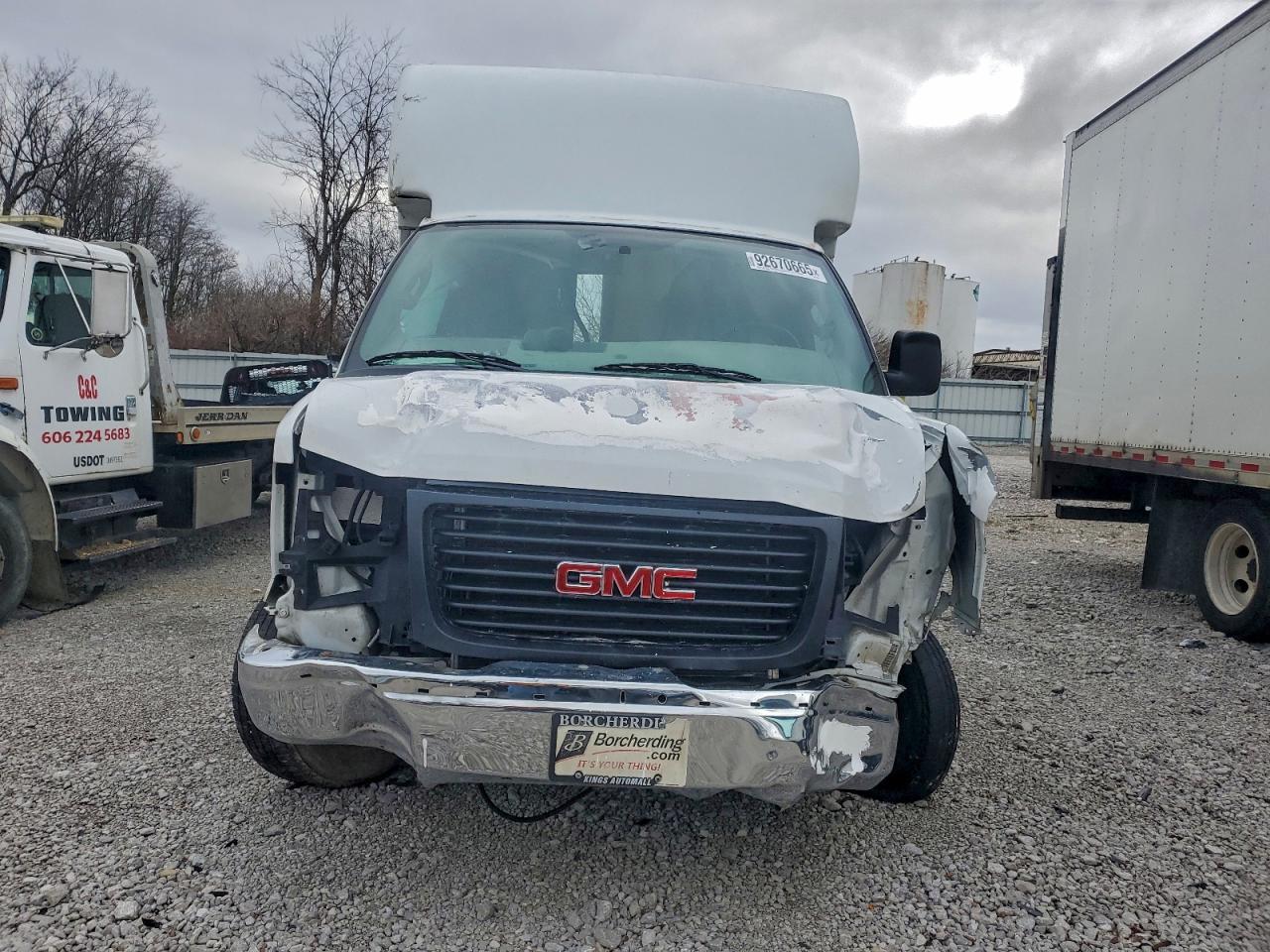 2020 GMC Savana Delivery Truck - Фото 5