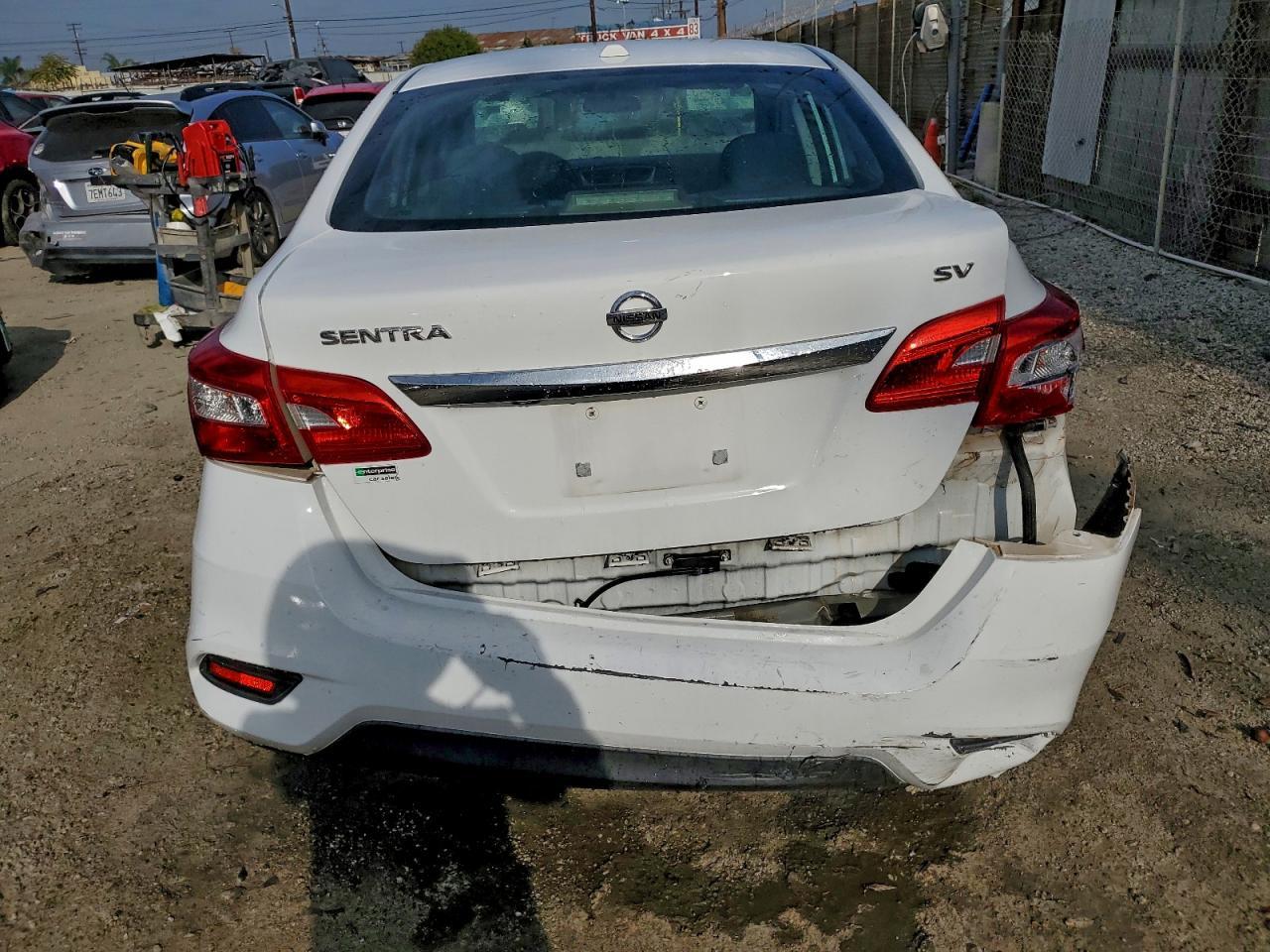 2019 Nissan Sentra S - Фото 6