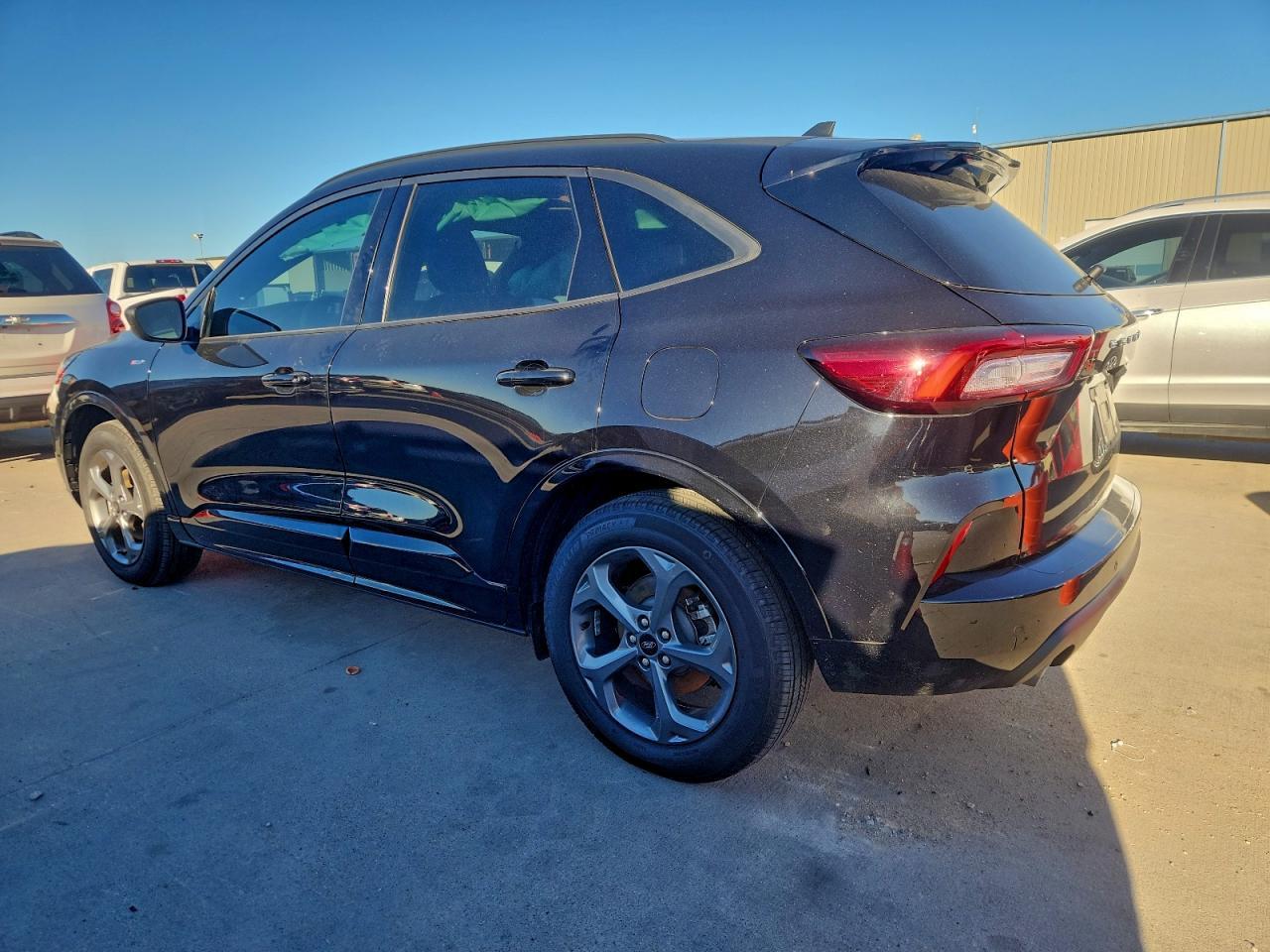 2024 Ford Escape St Line - Фото 2