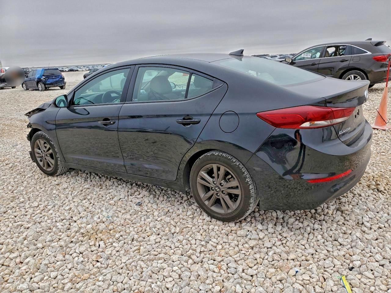 2018 Hyundai Elantra Sel - Фото 2