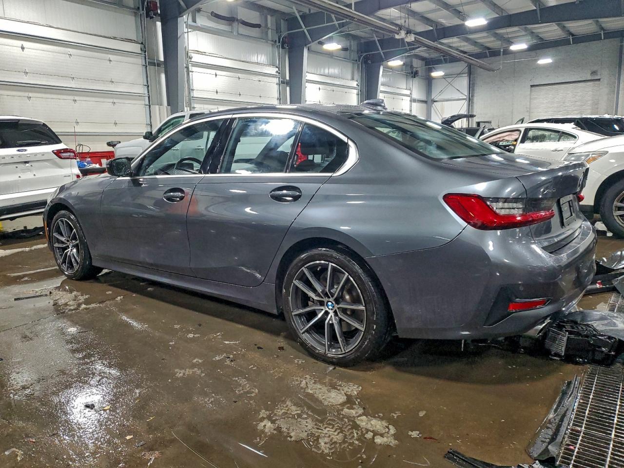 2019 BMW 330Xi - Image 2