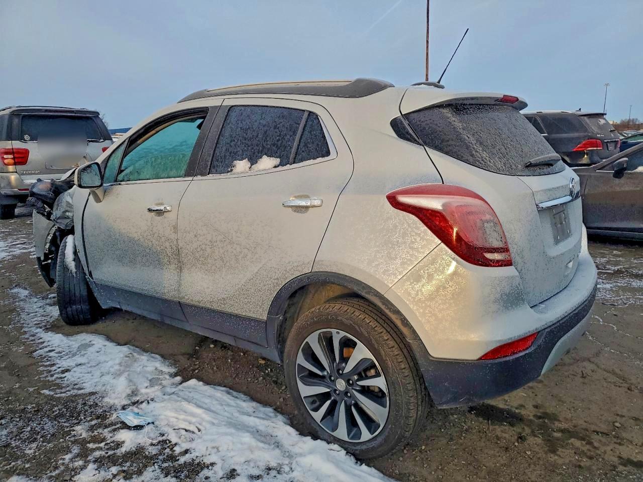 2022 Buick Encore Preferred - Фото 2