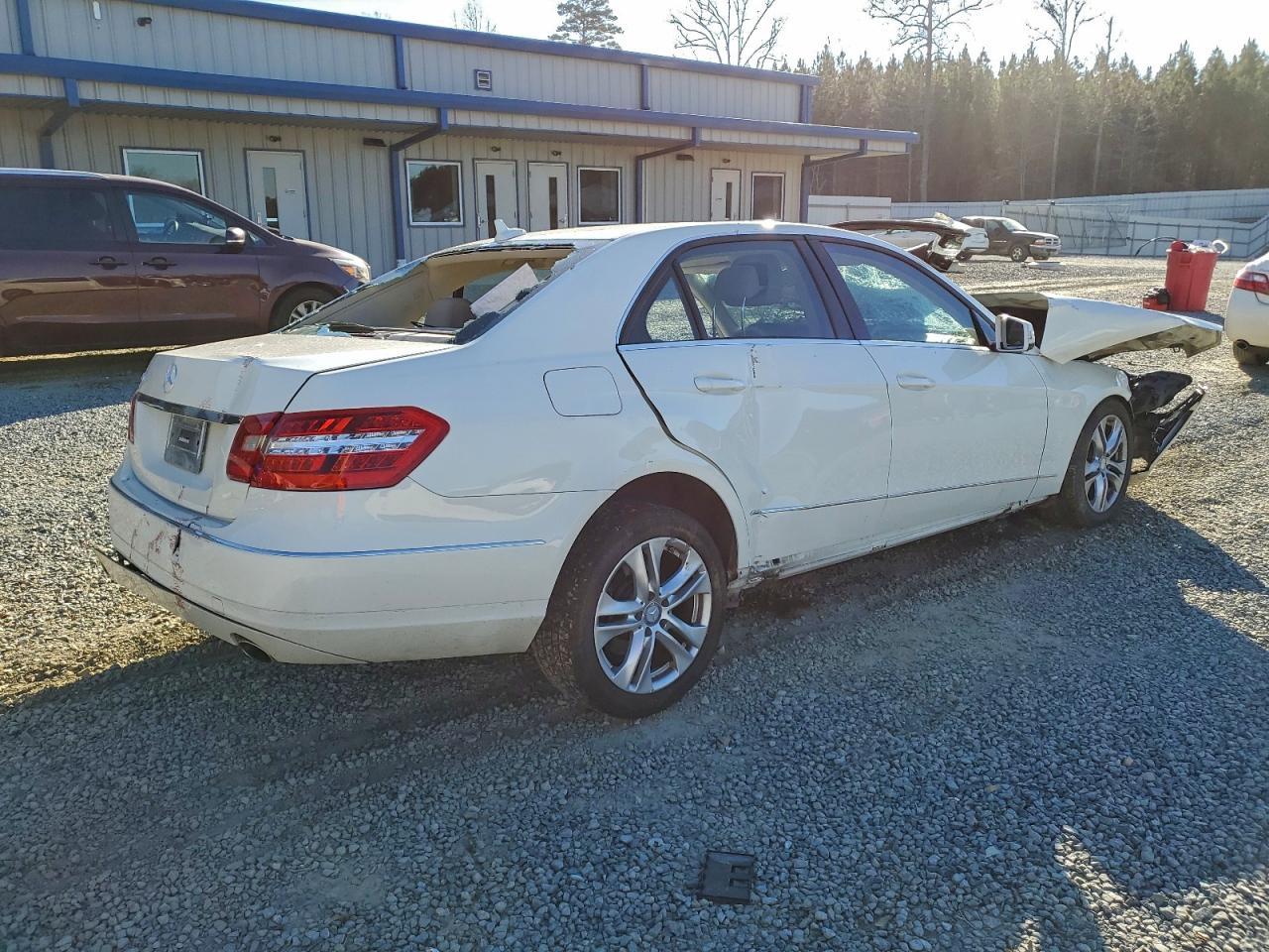 2011 Mercedes-Benz E 350 - Фото 3
