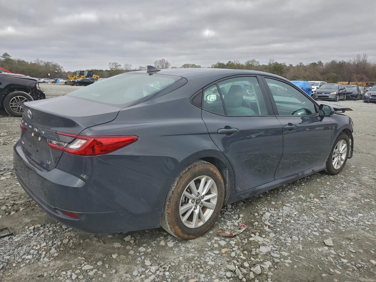 2025 Toyota Camry Xse - Фото 3