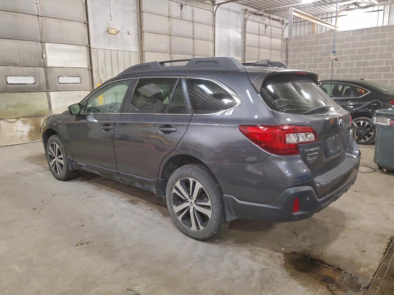 2018 Subaru Outback 2.5I Limited - Фото 2