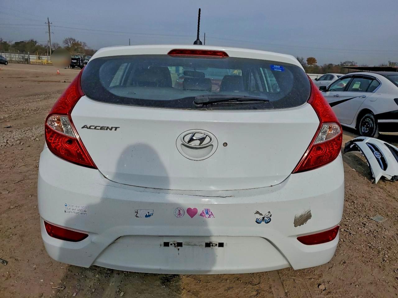 2017 Hyundai Accent Se - Фото 6