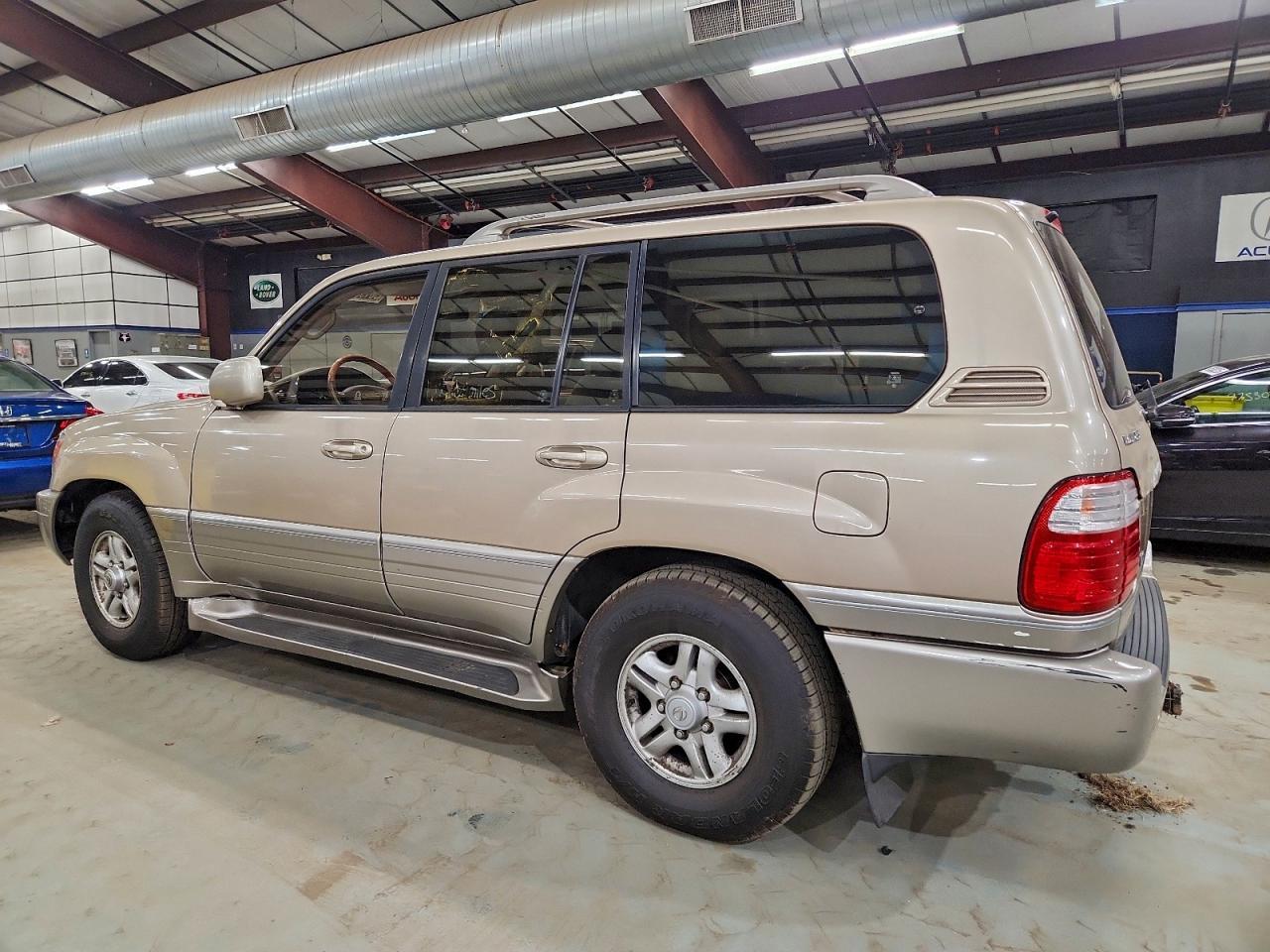 2000 Lexus Lx 470 - Фото 2