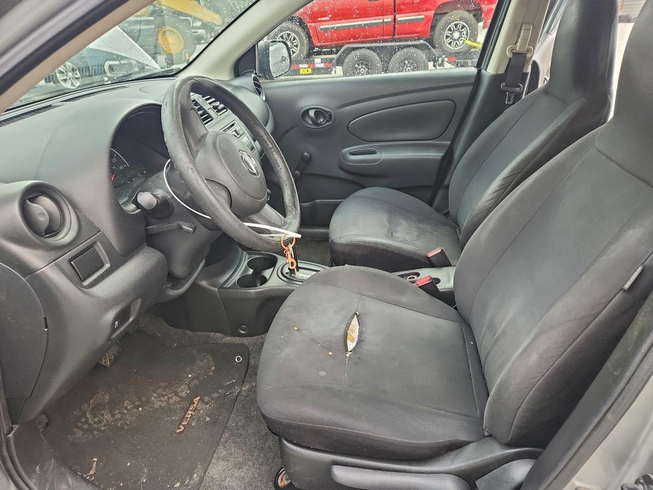 2013 Nissan Versa S - Фото 7