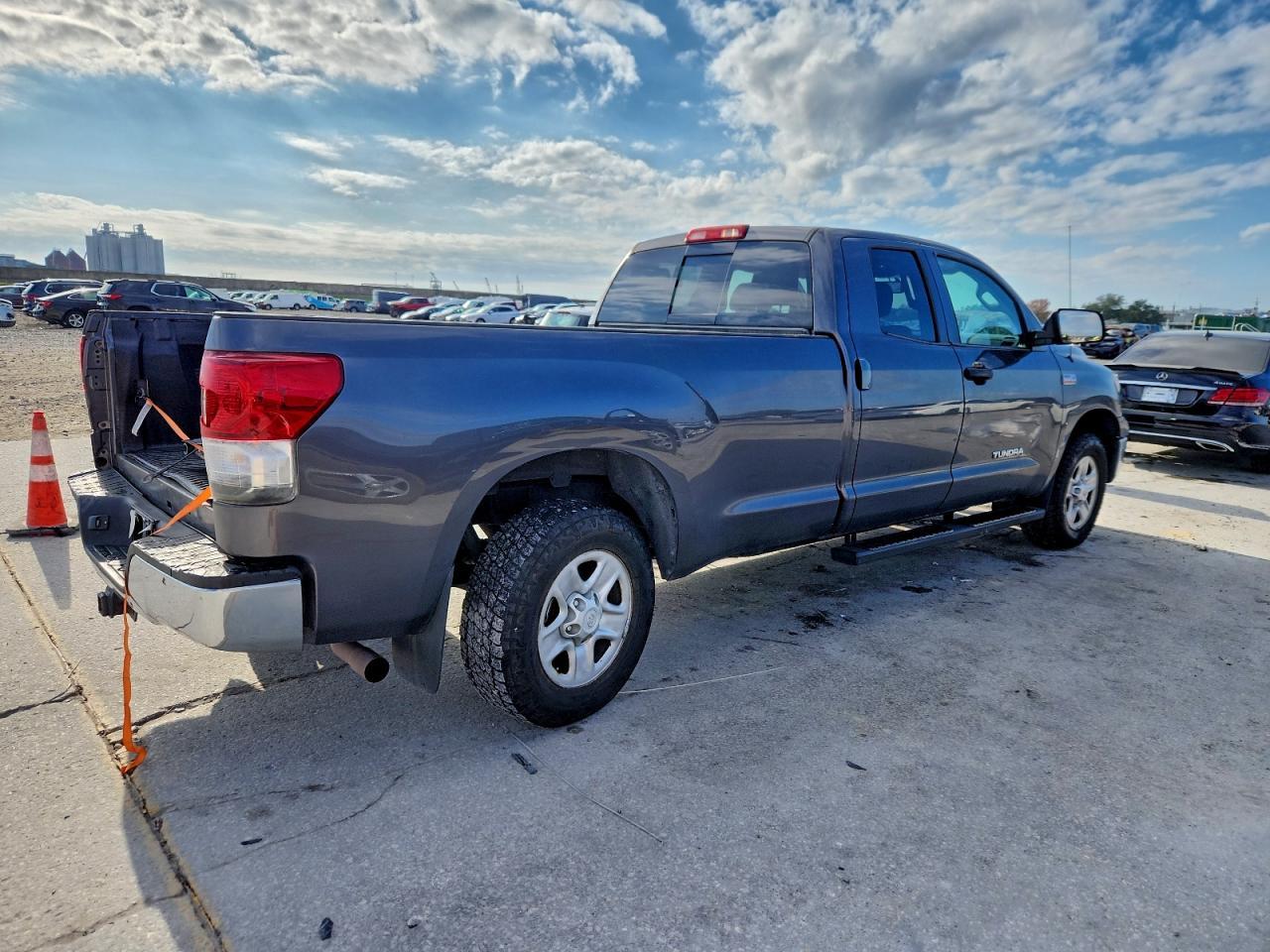 2013 Toyota Tundra Double Cab Sr5 - Фото 3