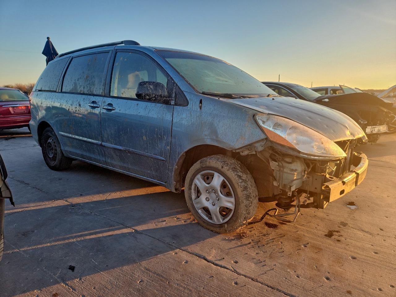2009 Toyota Sienna Ce - Фото 4