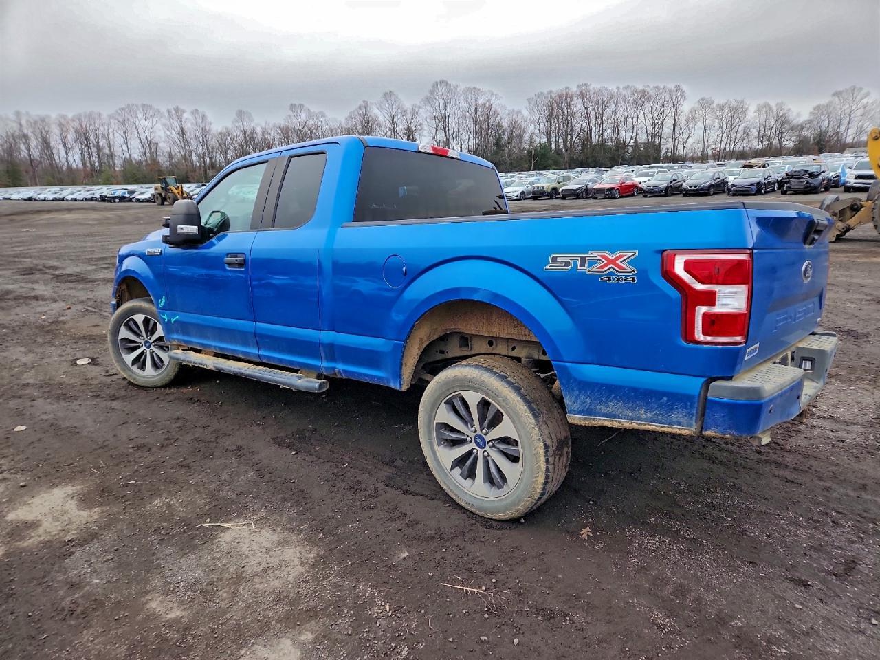 2020 Ford F150 Super Cab - Фото 2