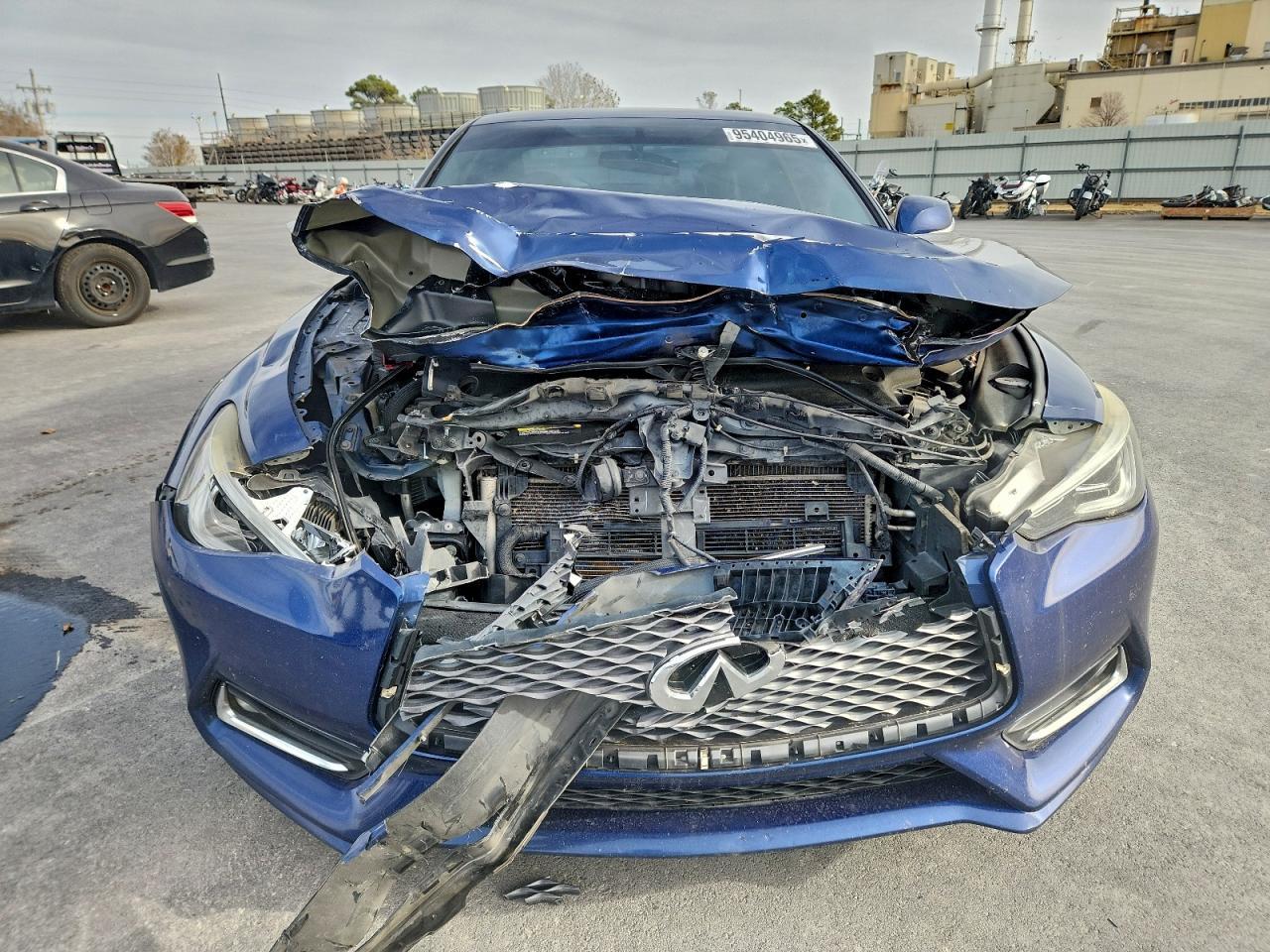 2017 Infiniti Q60 Premium - Image 5