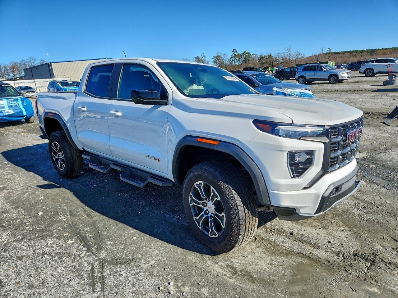 2025 GMC Canyon At4 - Image 4