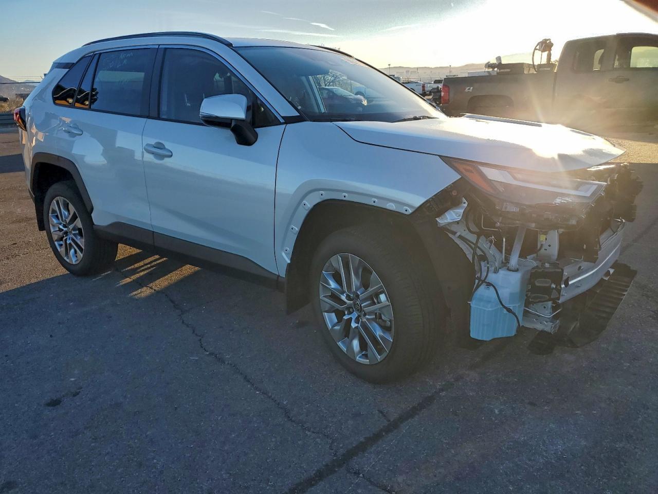 2025 Toyota Rav4 Xle - Фото 4