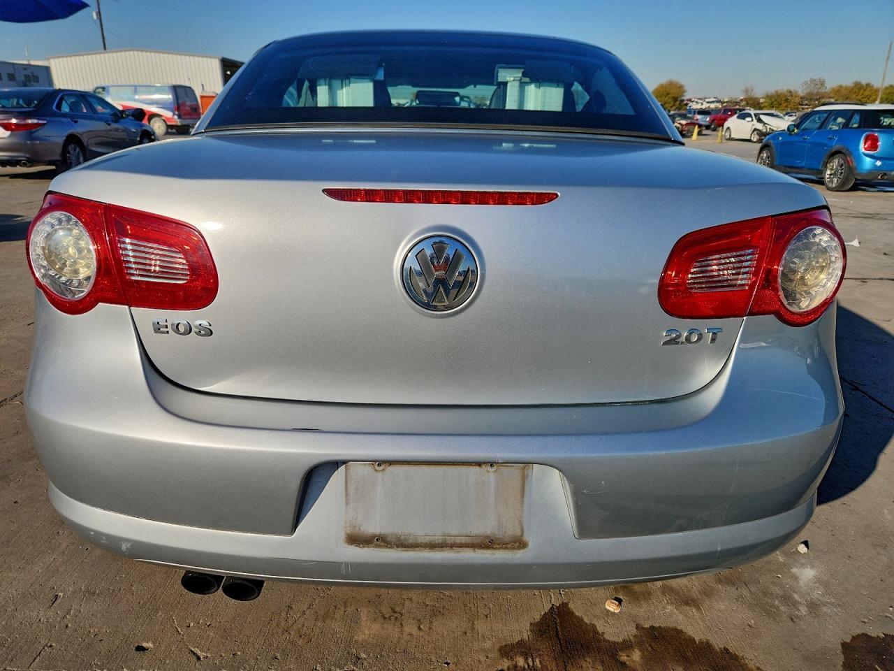 2007 Volkswagen Eos 2.0T - Image 6