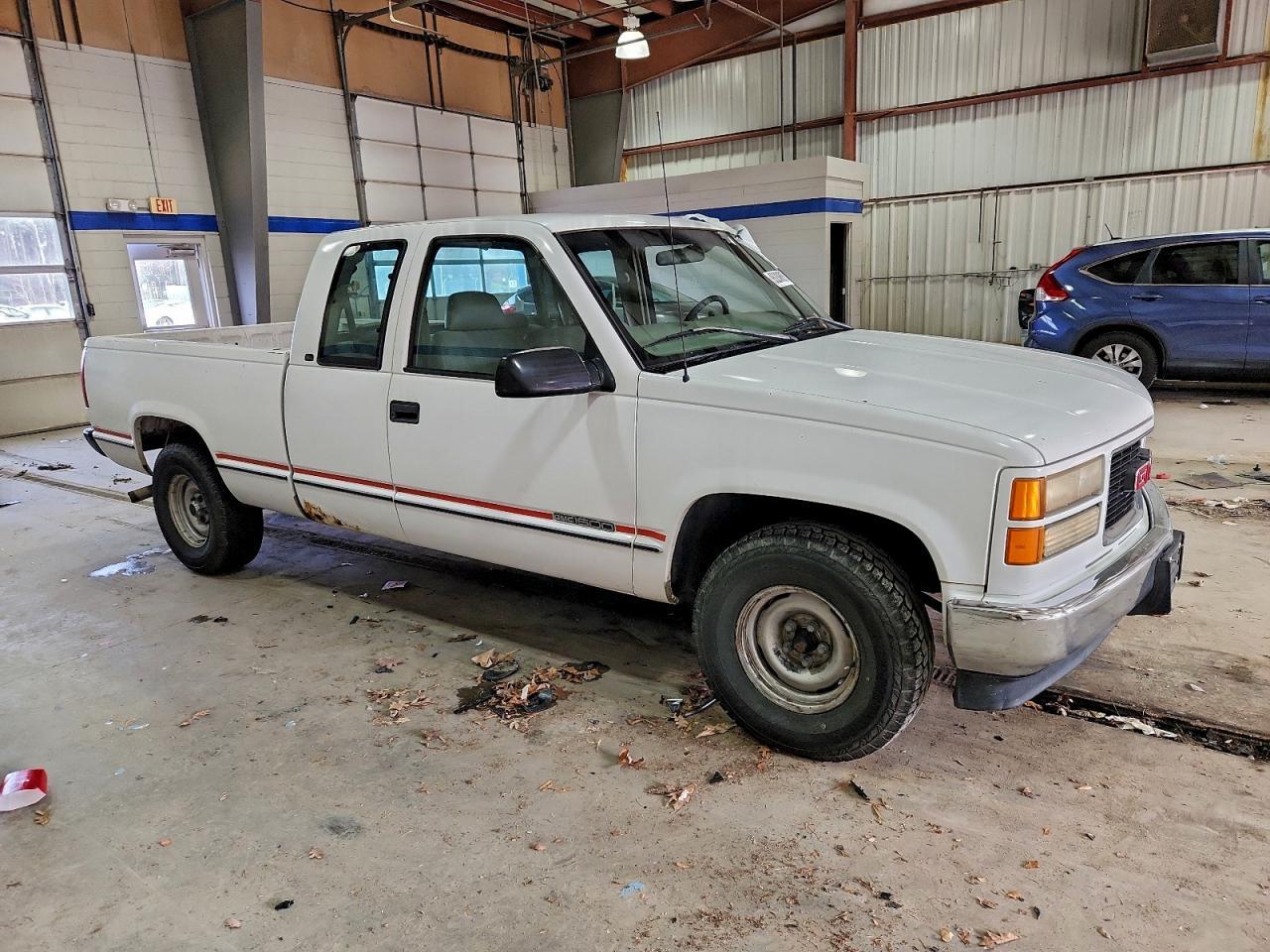 1998 GMC Sierra C1500 - Image 4