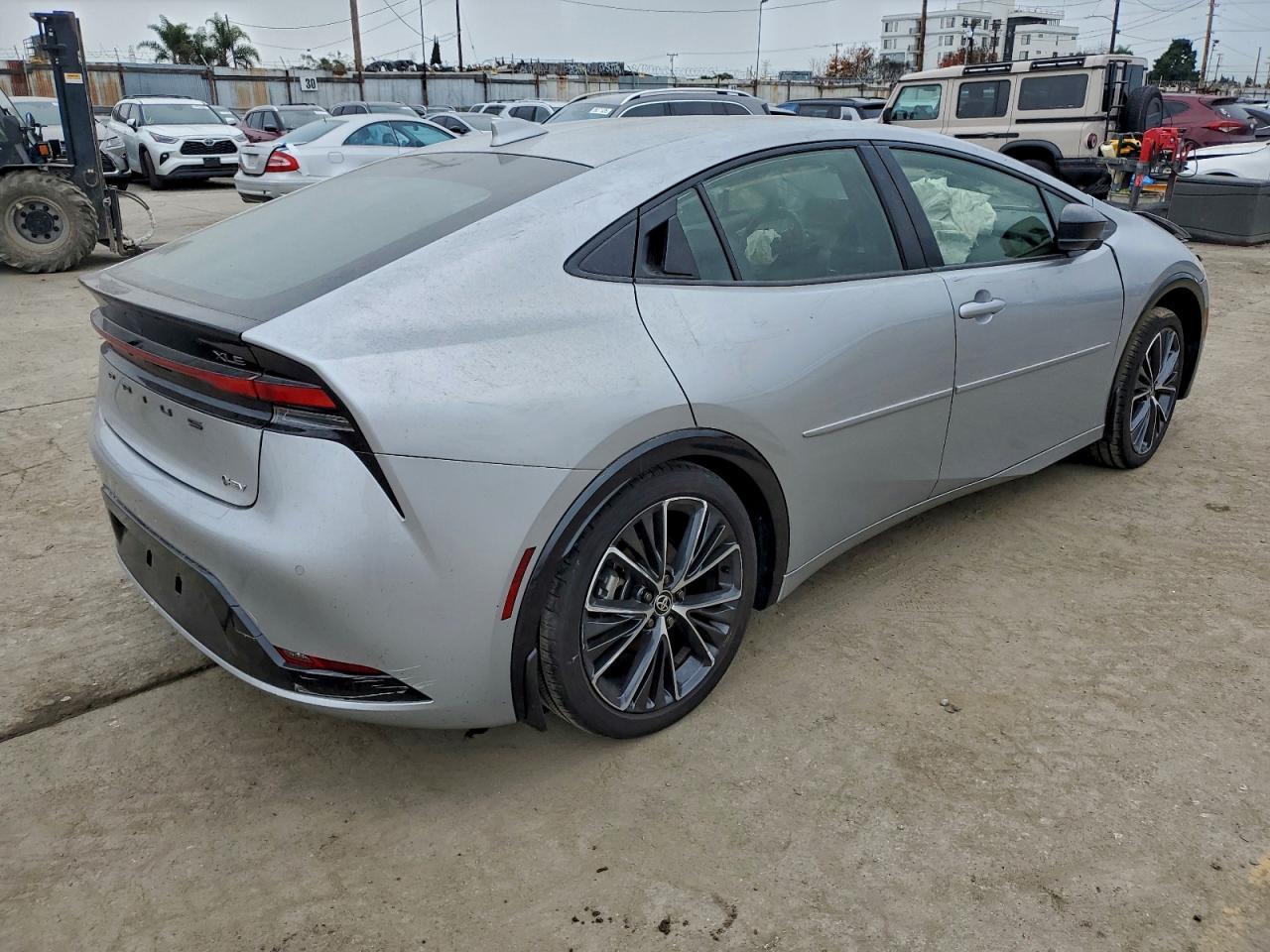 2024 Toyota Prius Le - Image 3