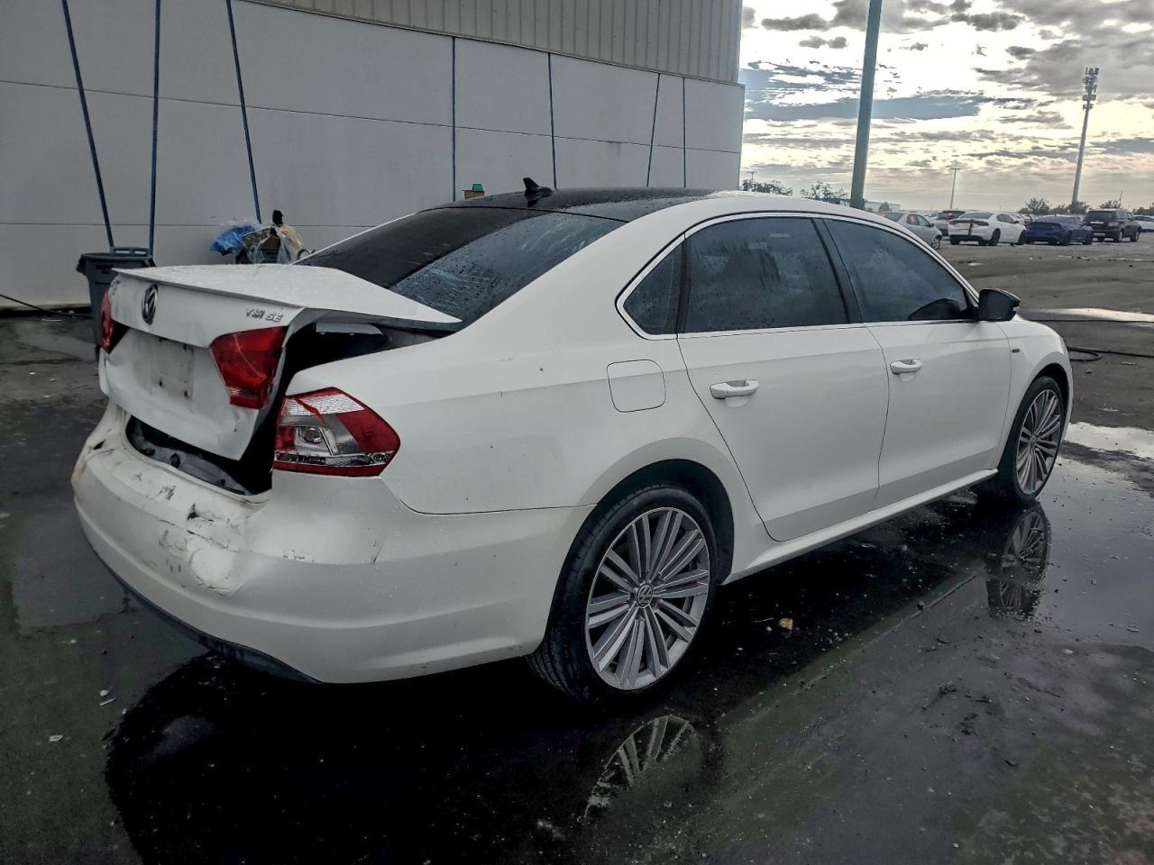 2014 Volkswagen Passat Se - Фото 3