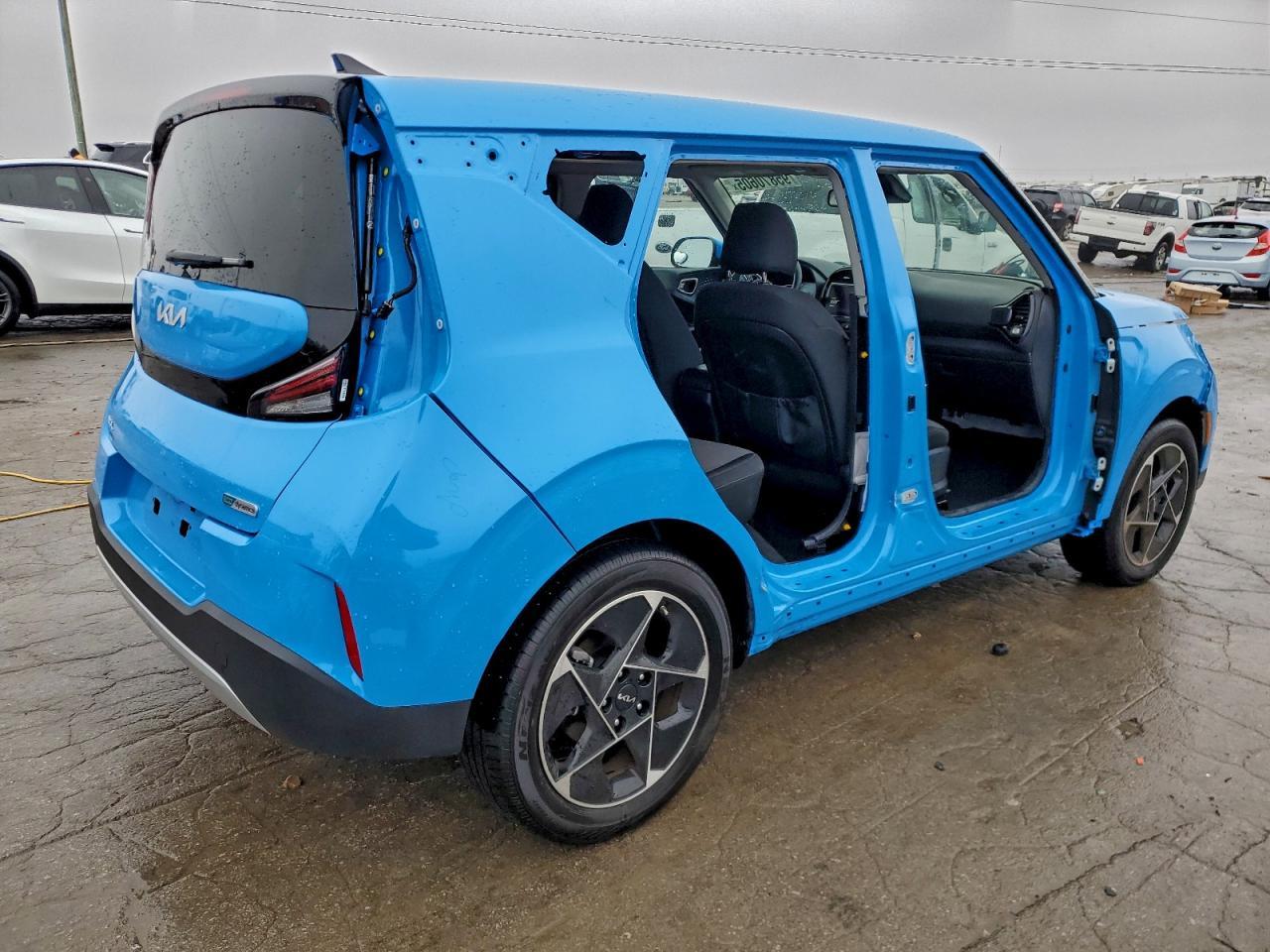 2025 Kia Soul Ex - Image 3