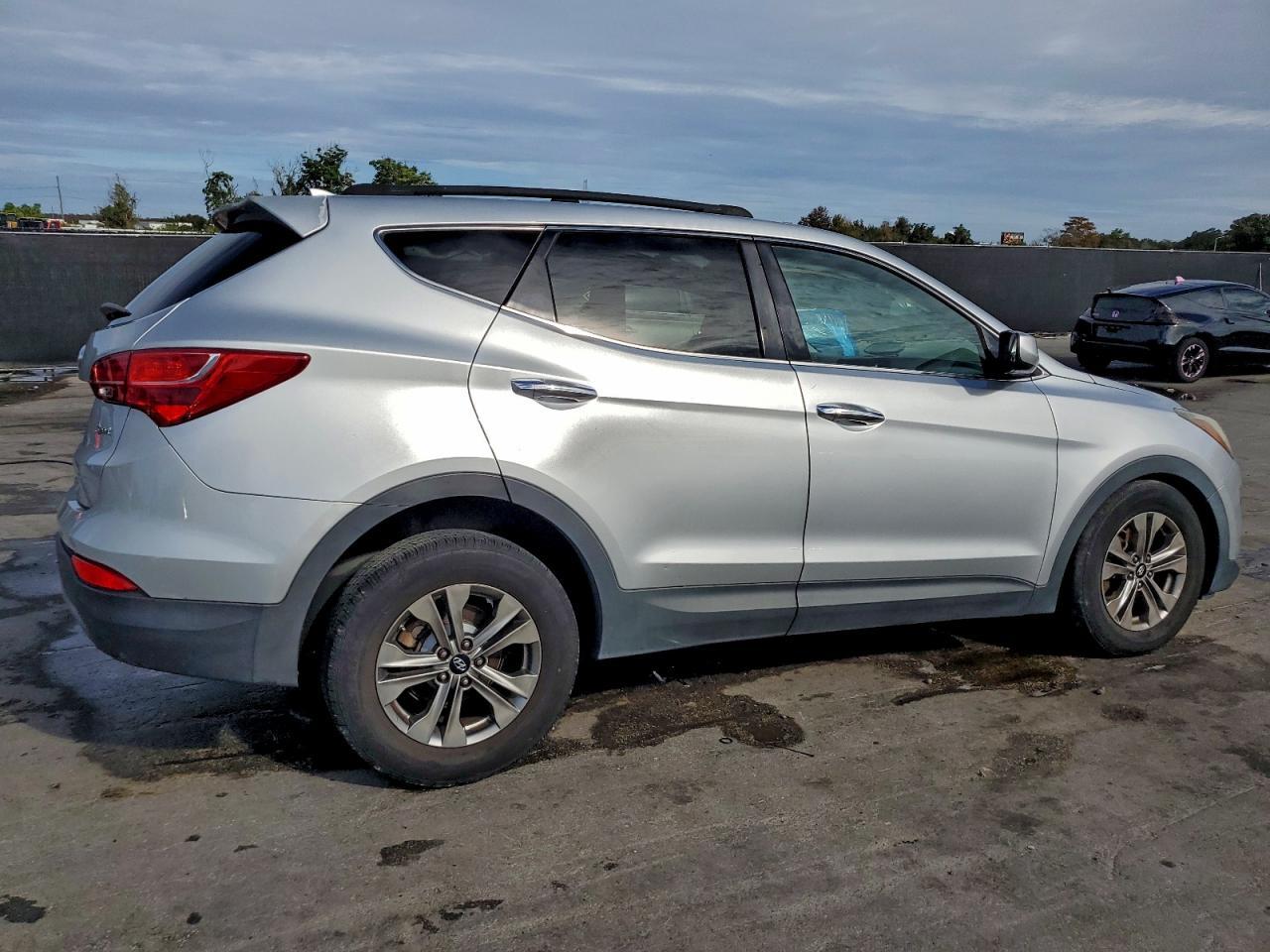 2016 Hyundai Santa Fe Sport 2.4L - Фото 3