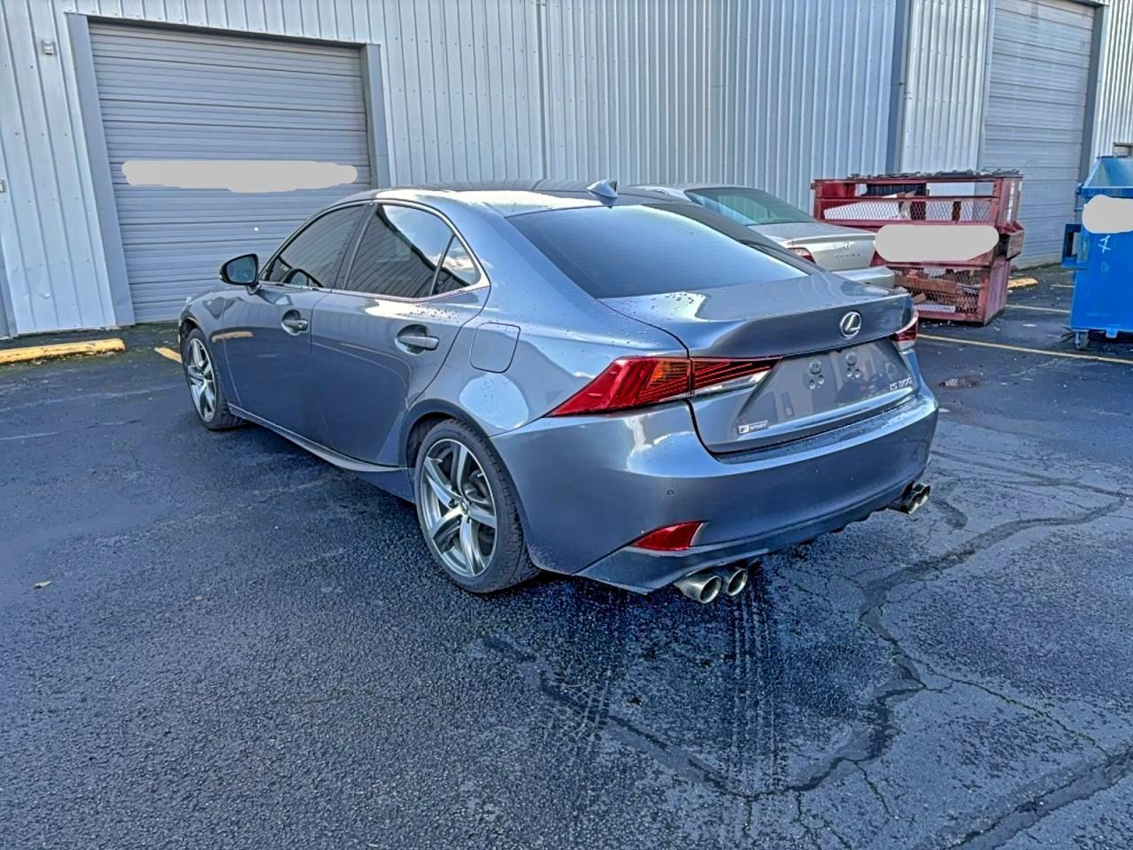 2017 Lexus Is 300 - Фото 3