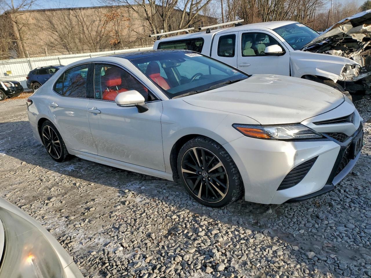 2018 Toyota Camry Xse - Image 4