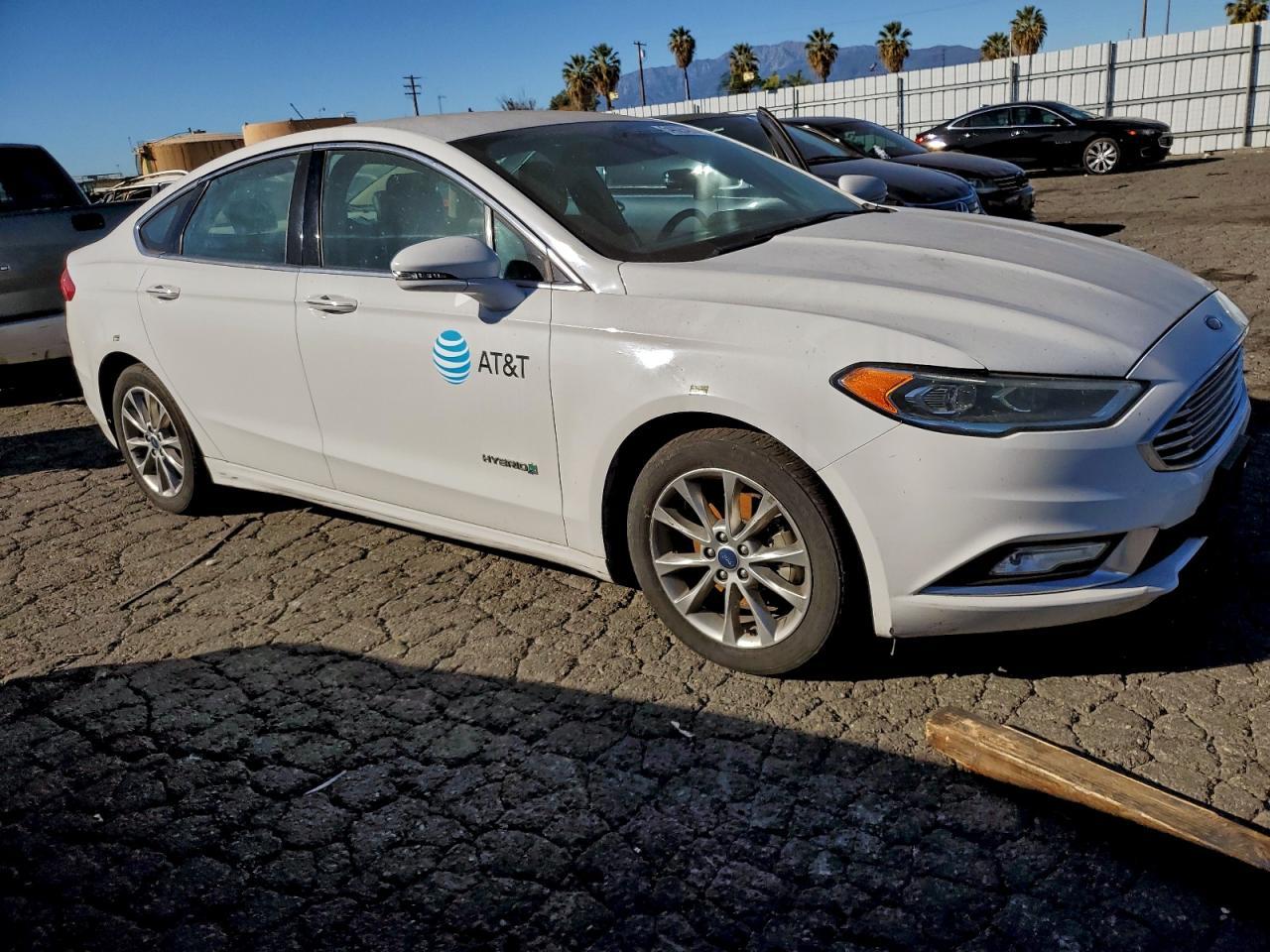 2017 Ford Fusion Se Hybrid - Фото 4