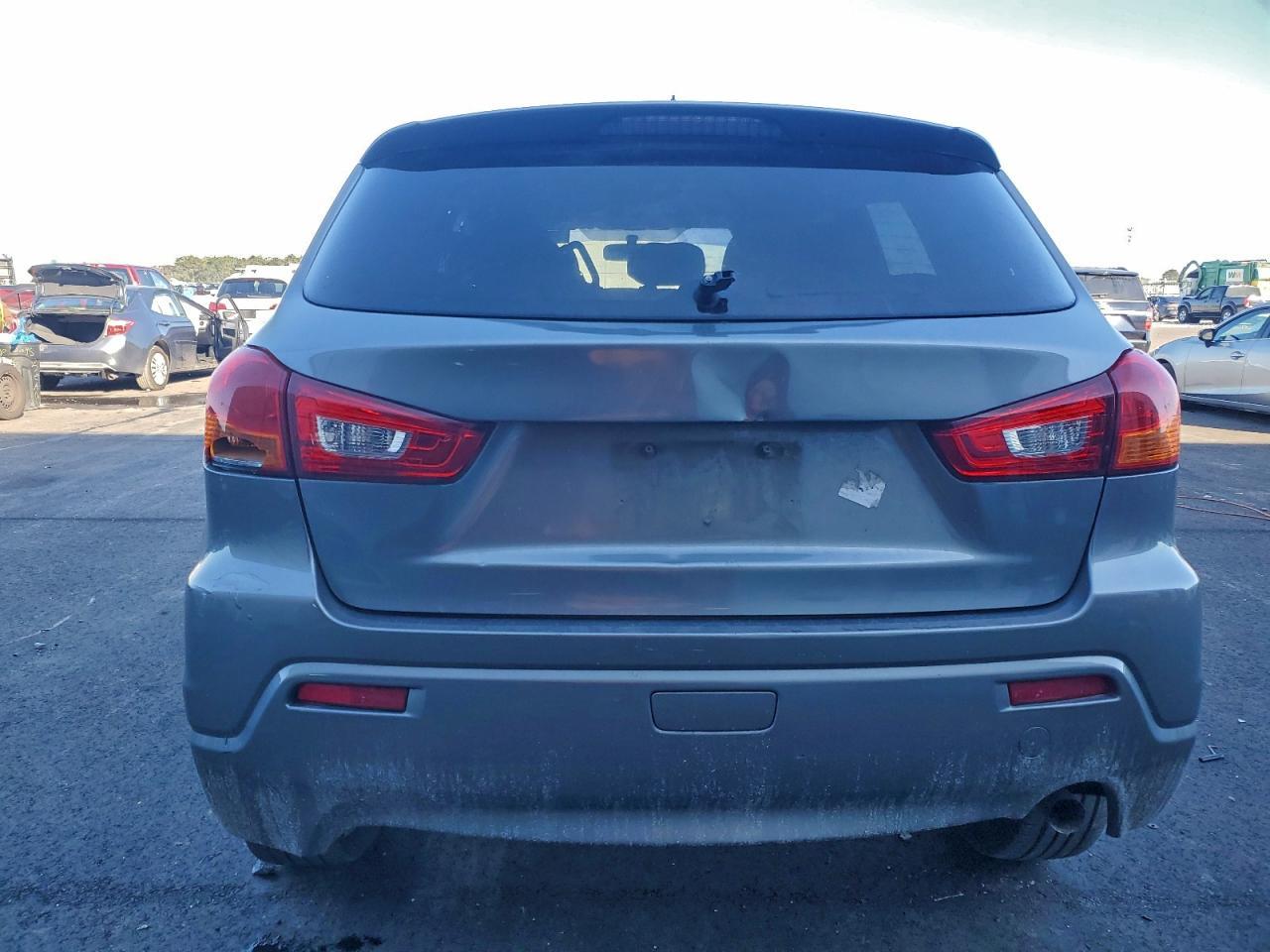 2011 Mitsubishi Outlander Sport Es - Фото 6