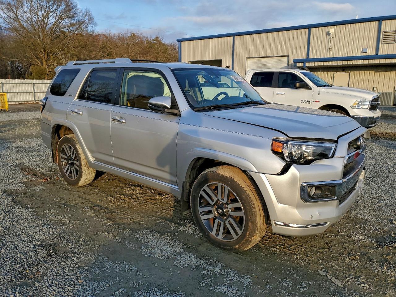2018 Toyota 4Runner Sr5/Sr5 Premium - Фото 4