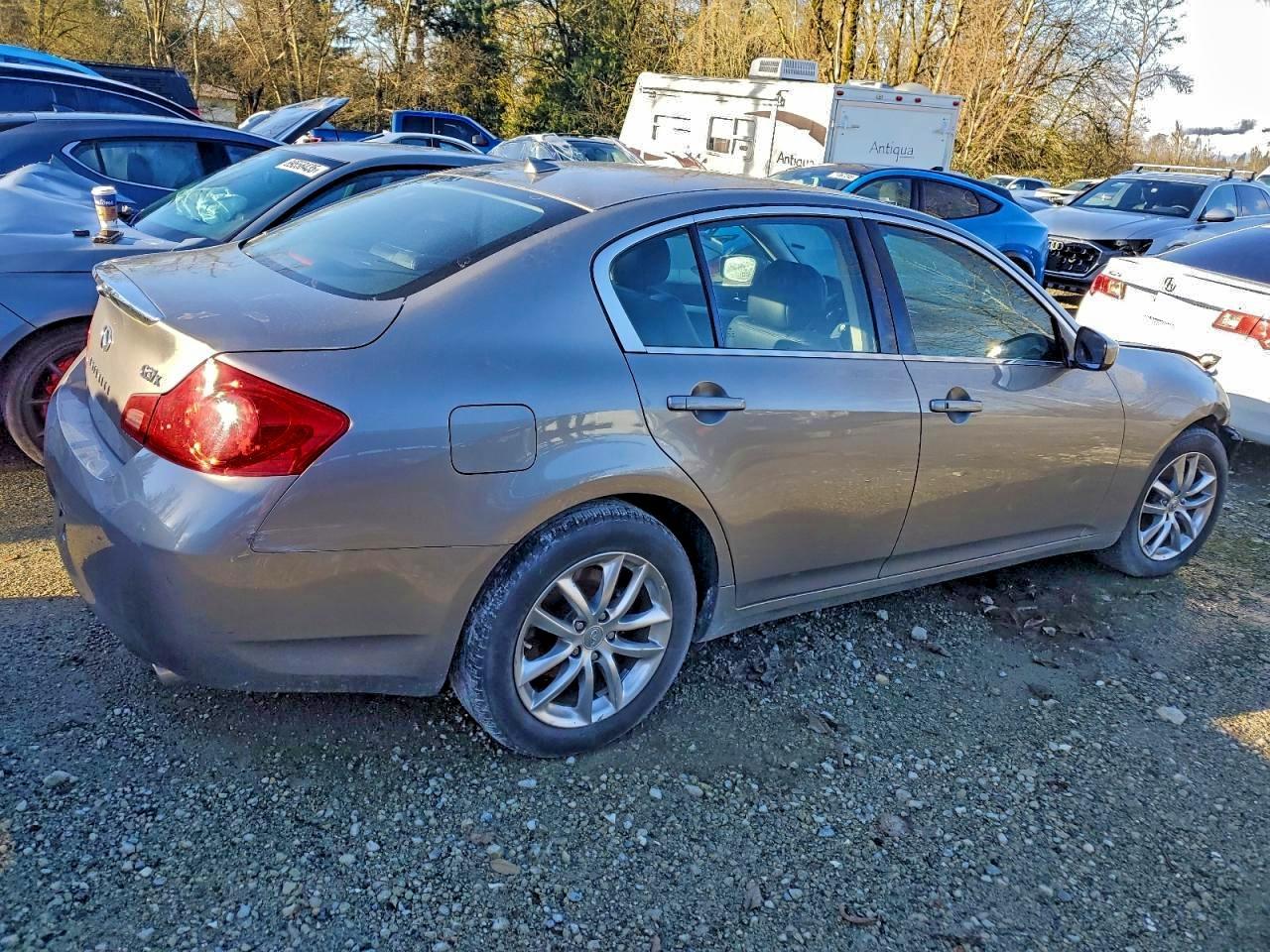 2009 Infiniti G37 - Фото 3