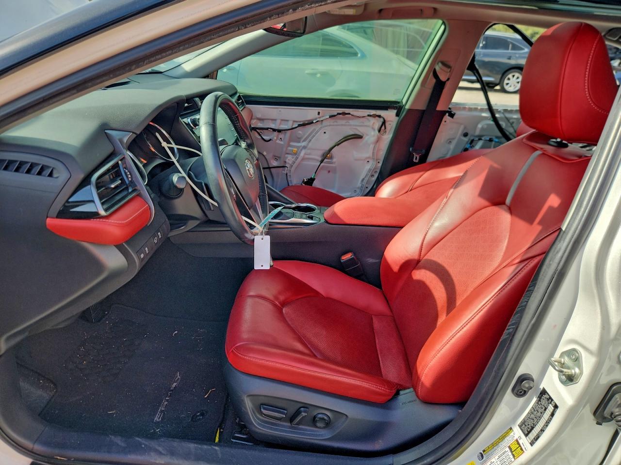 2020 Toyota Camry Xse - Фото 7