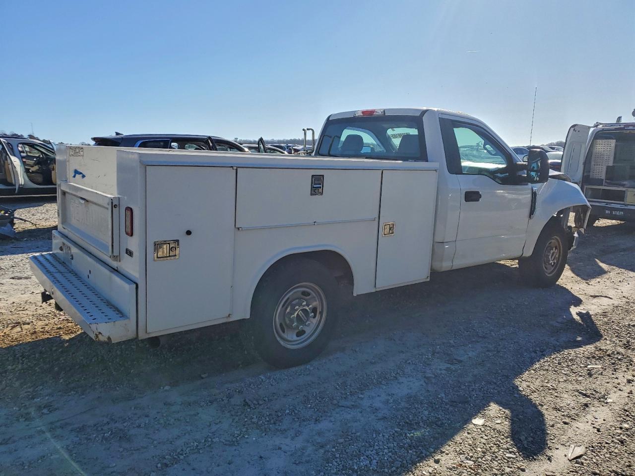 2018 Ford F250 Super Duty Utility / Service Truck - Фото 3
