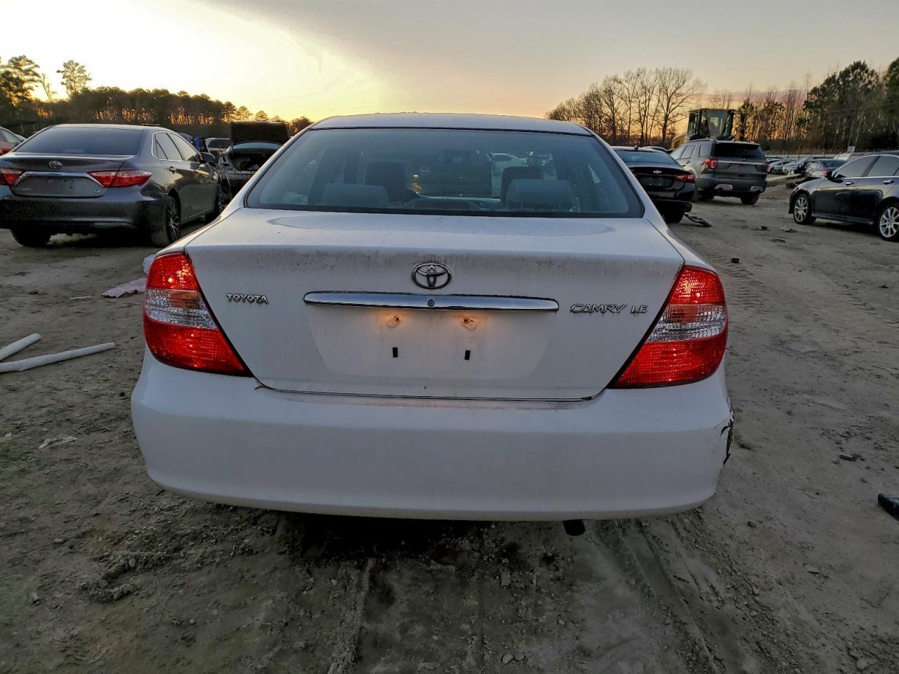 2003 Toyota Camry Le - Image 6