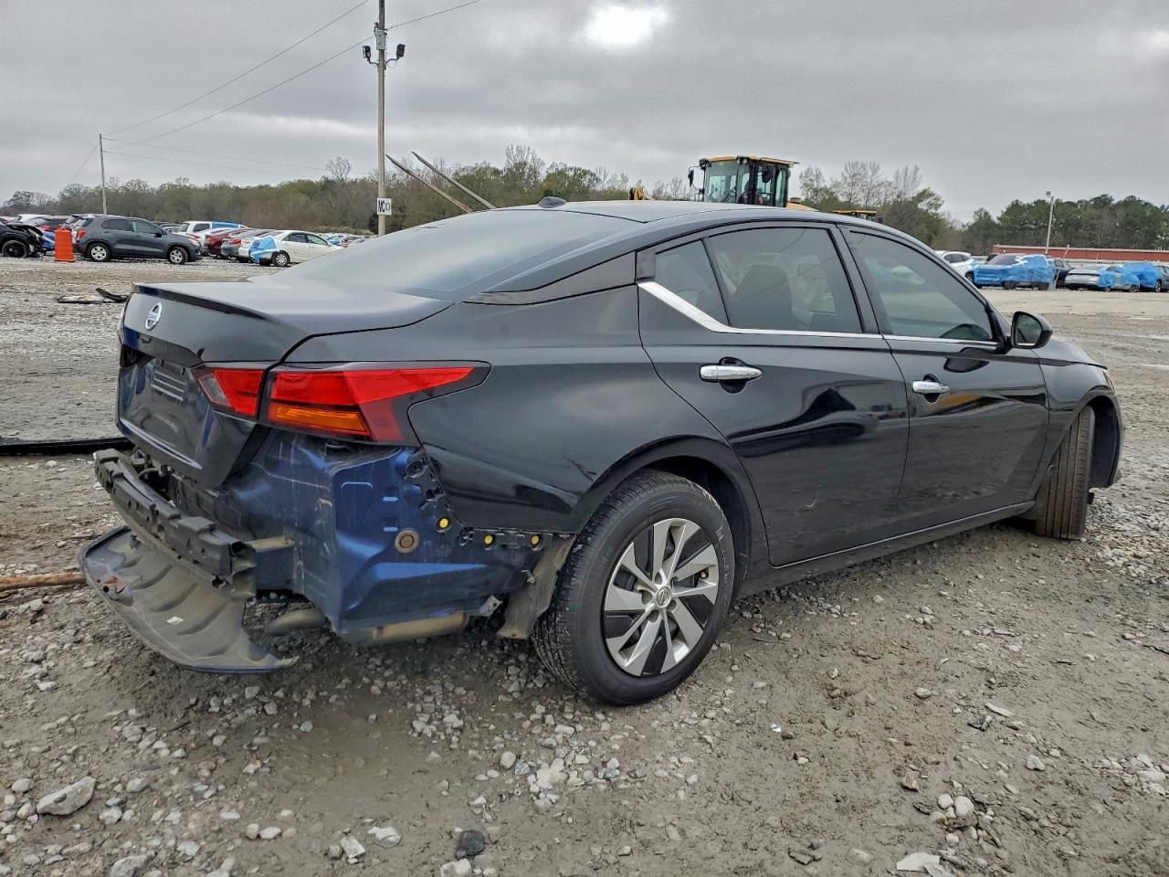 2019 Nissan Altima S - Фото 3