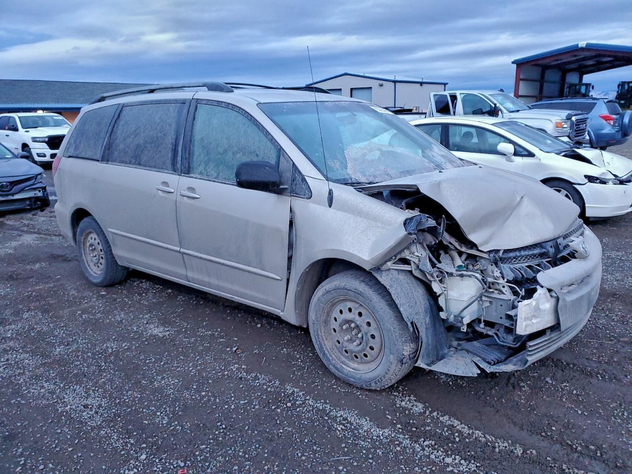 2005 Toyota Sienna Le 7 Passenger - Фото 4