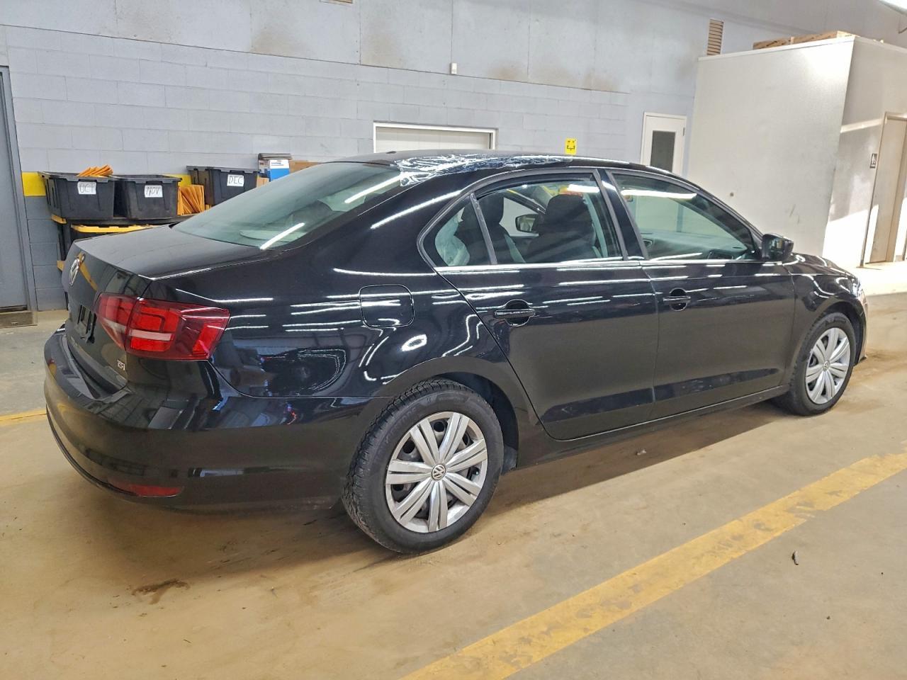 2017 Volkswagen Jetta S - Фото 3