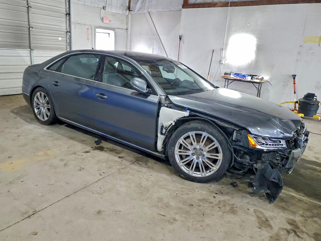 2015 Audi A8 L Quattro - Фото 4