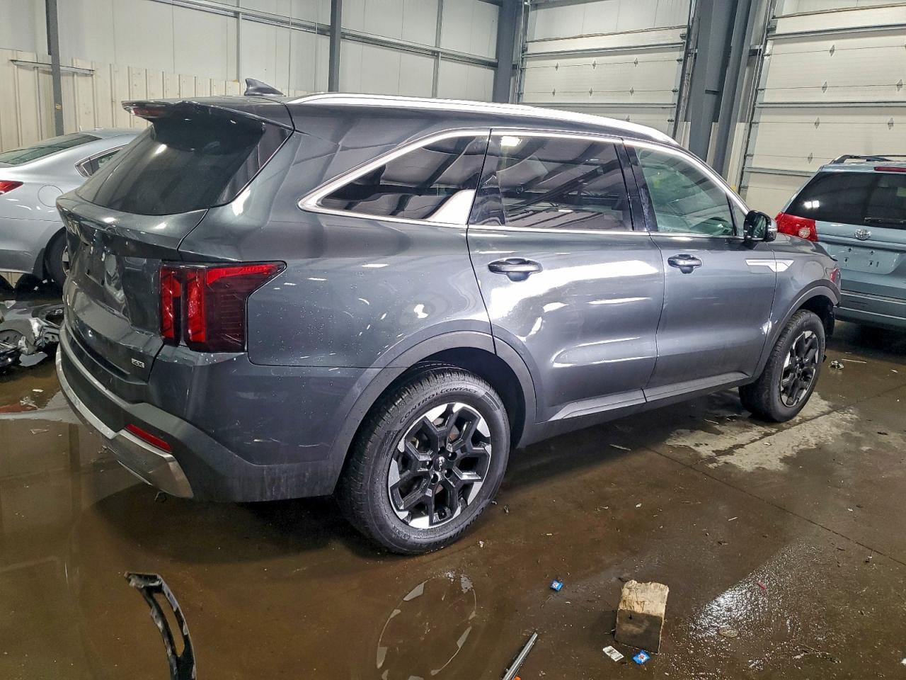 2024 Kia Sorento S - Фото 3