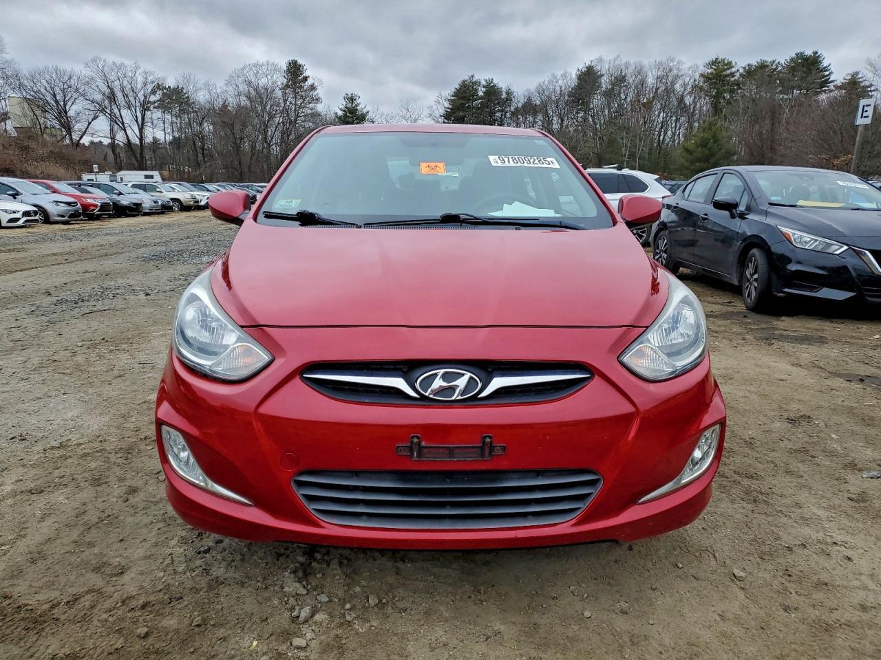 2012 Hyundai Accent Gls - Image 5