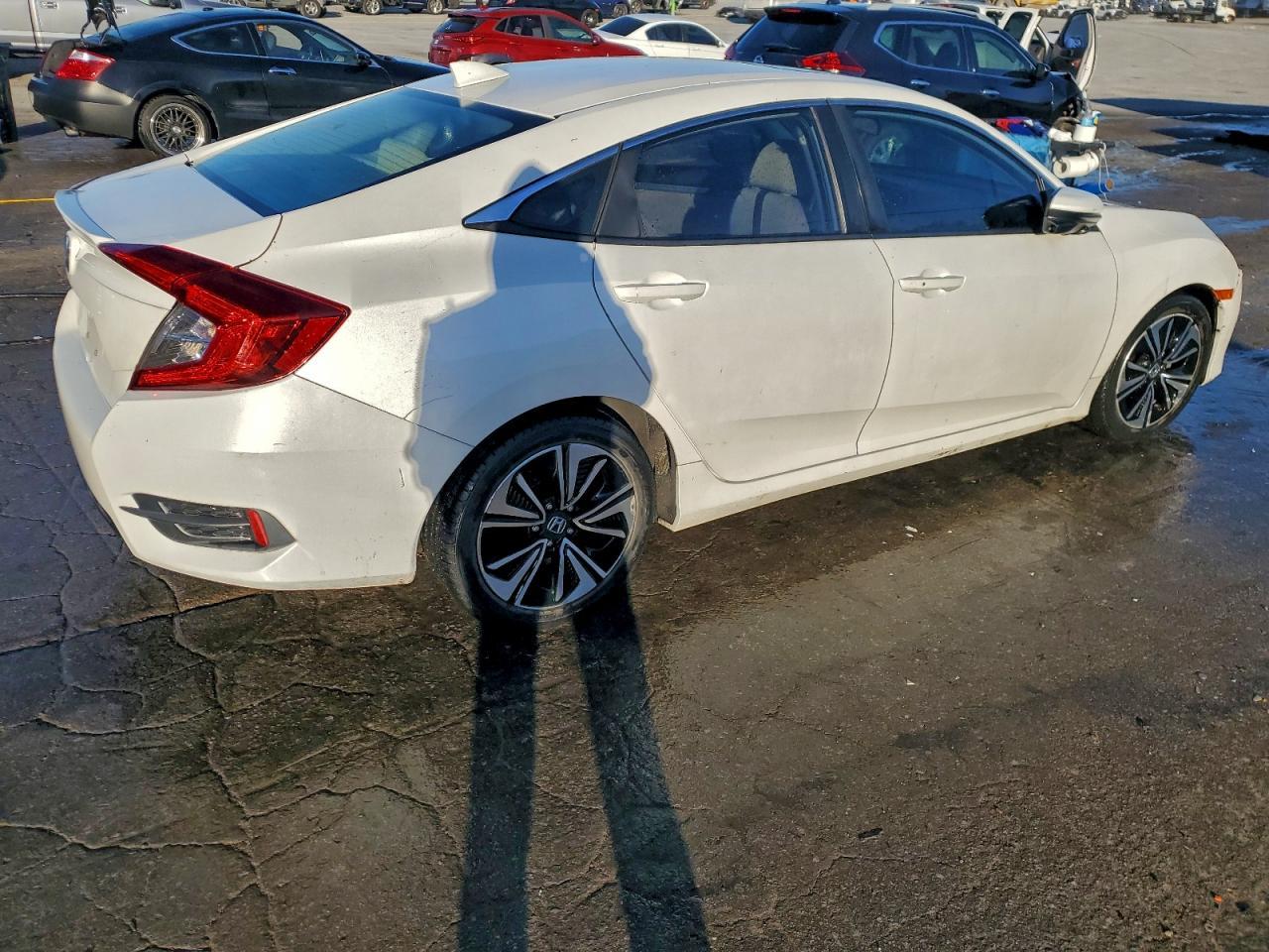 2016 Honda Civic Ex - Image 3