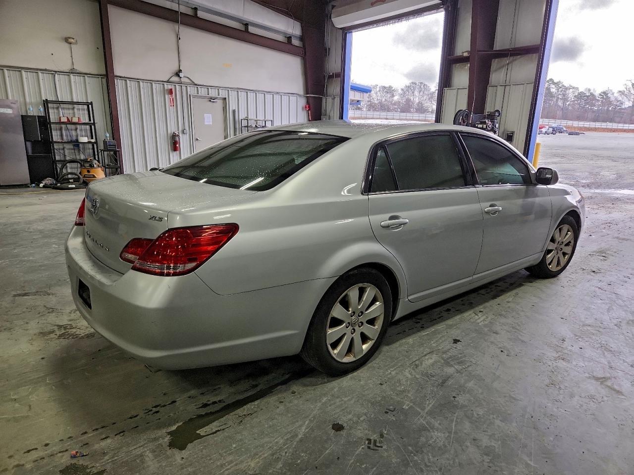 2006 Toyota Avalon Xl - Фото 3