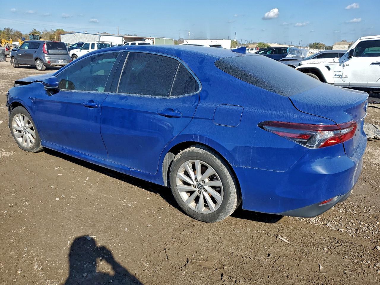 2024 Toyota Camry Le - Image 2