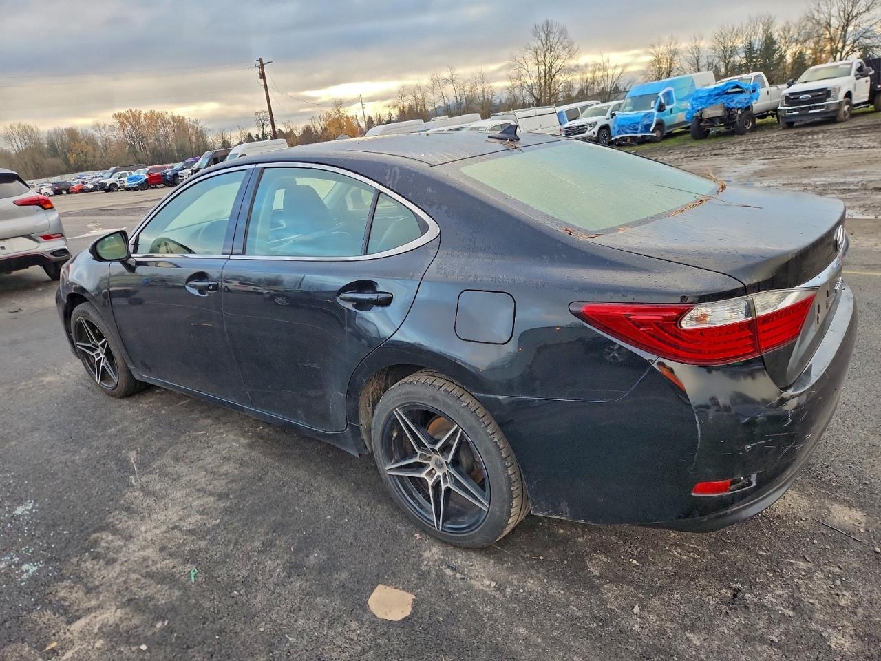2013 Lexus Es 350 - Image 2