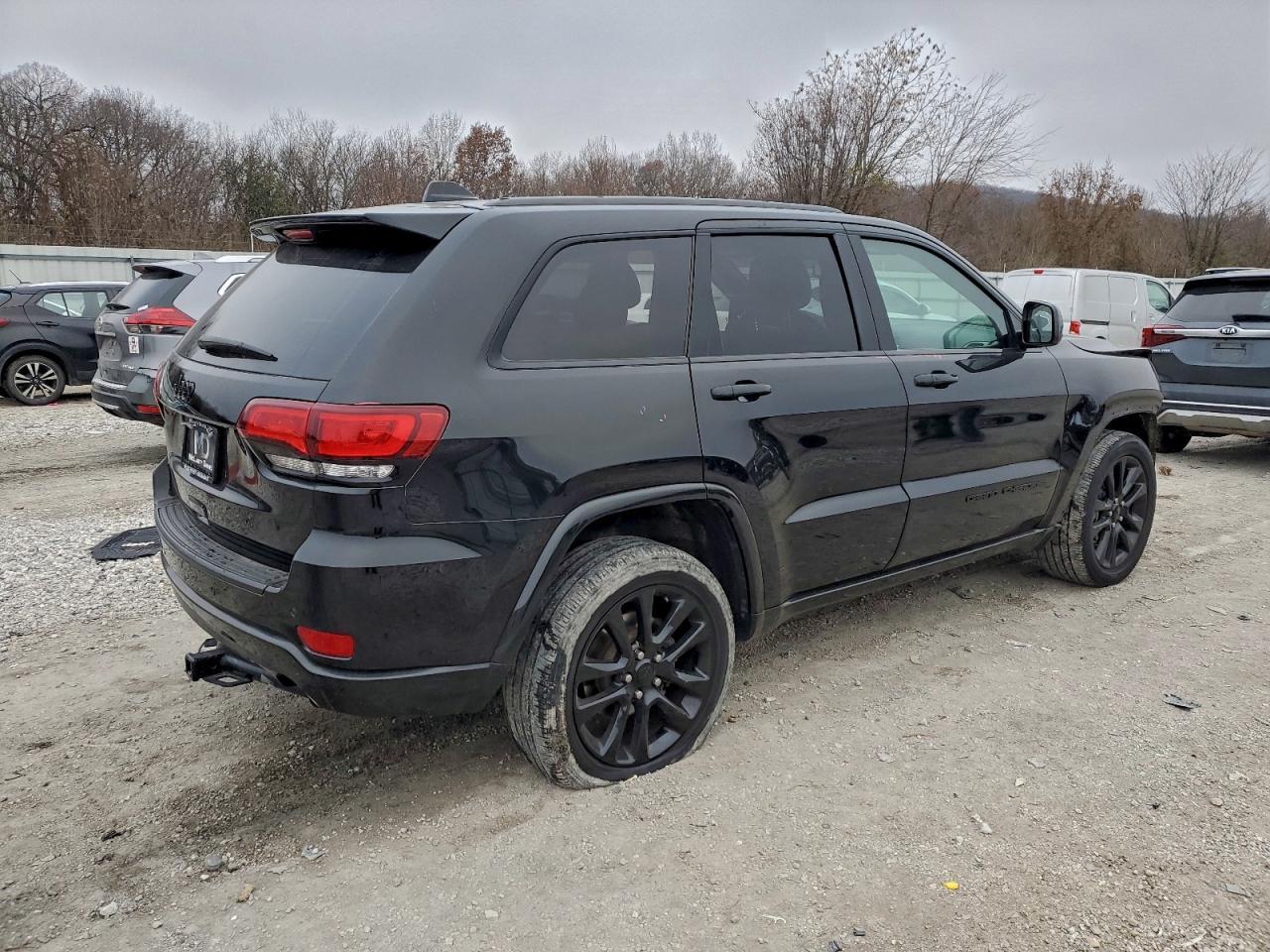 2020 Jeep Grand Cherokee Laredo - Фото 3