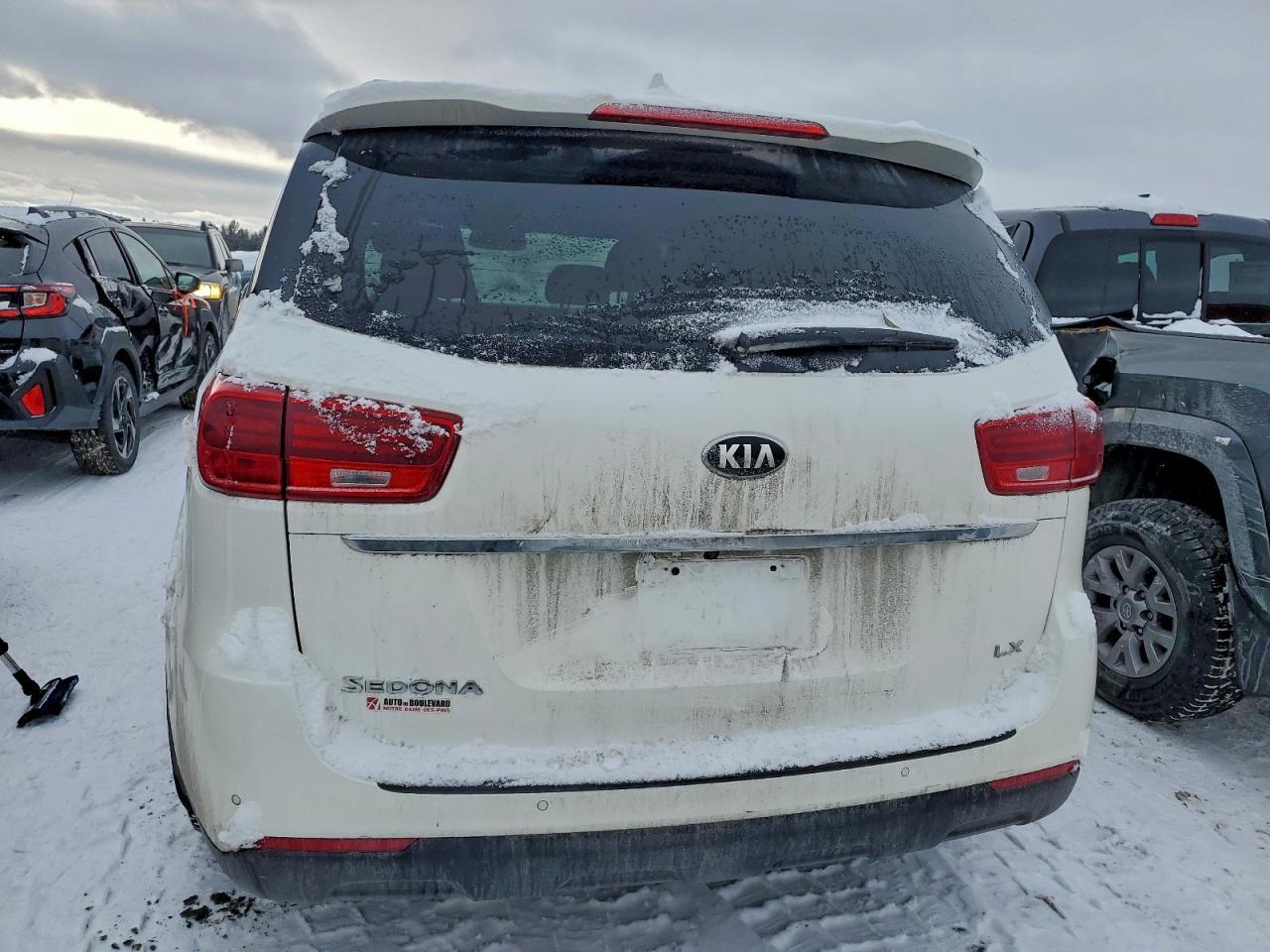 2019 Kia Sedona Lx - Фото 6