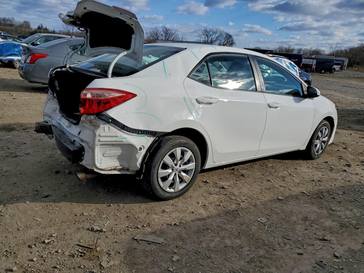 2018 Toyota Corolla L - Image 3