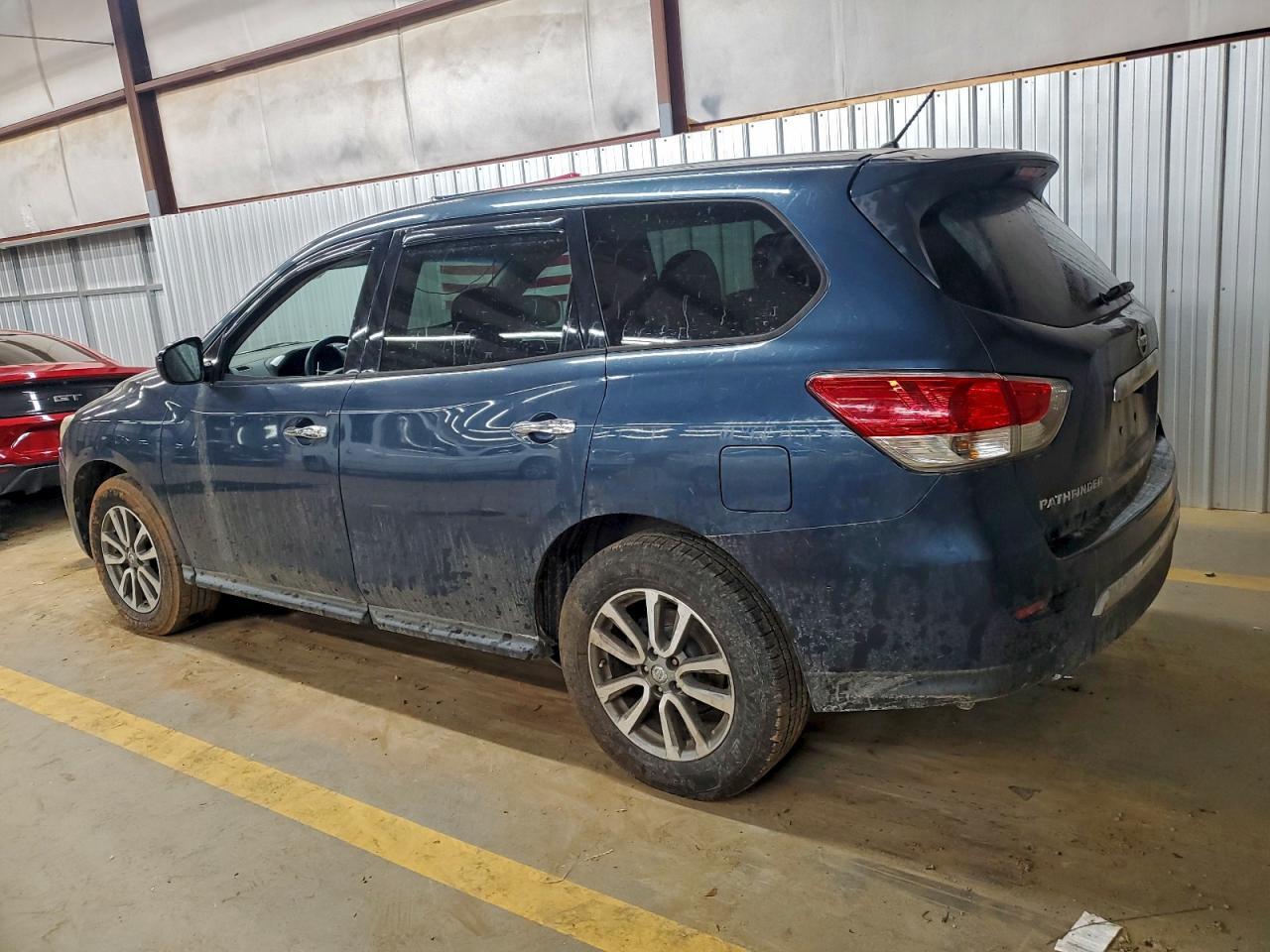 2014 Nissan Pathfinder S - Фото 2