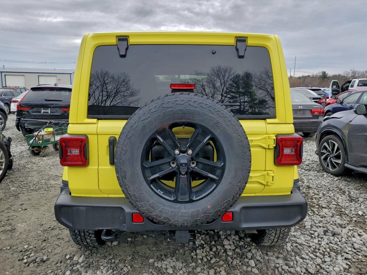 2023 Jeep Wrangler Sahara - Фото 6