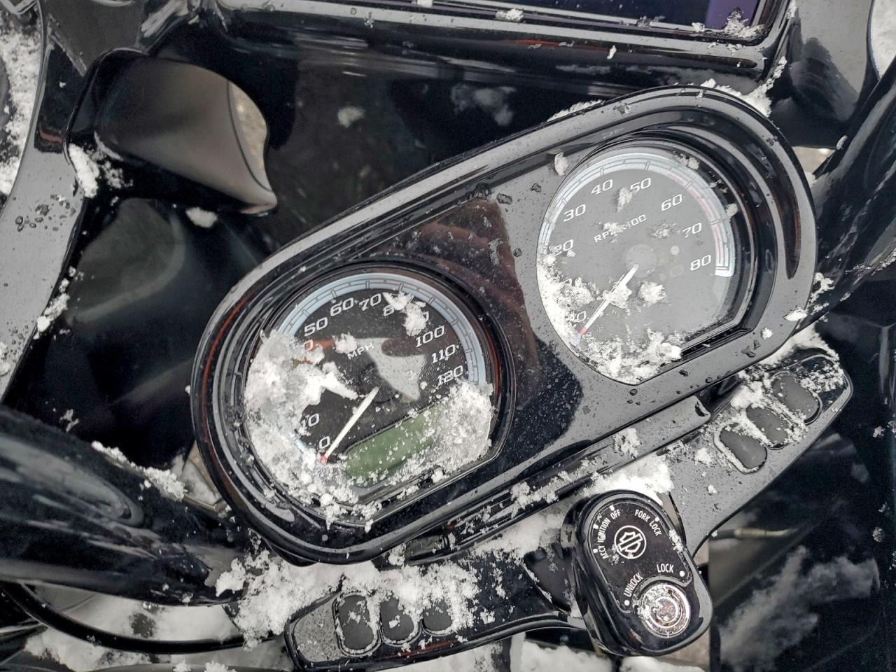 2021 Harley-Davidson Fltrk - Фото 7