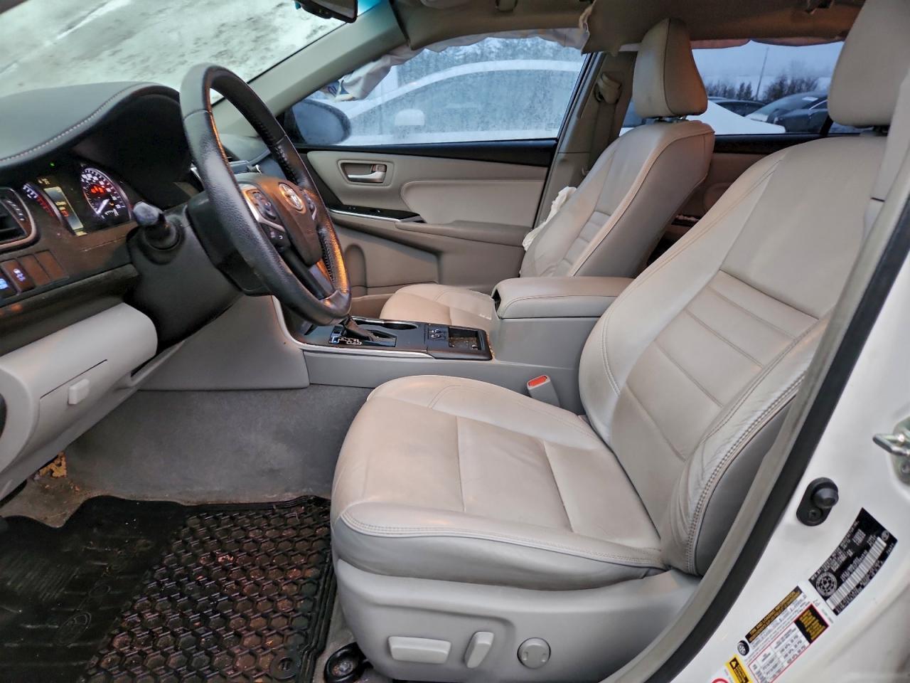 2015 Toyota Camry Le - Image 7